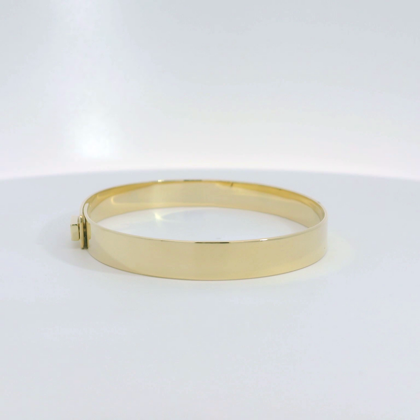 14K Yellow Gold Diamond Bangle Bracelet