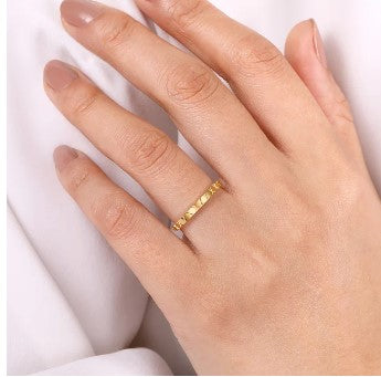 14K Yellow Gold X Pattern Stackable Ring